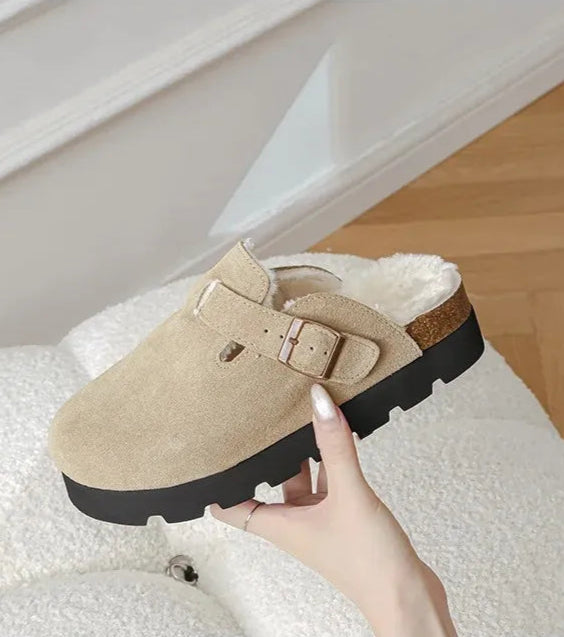 Sabot en cuir Suède Boston à fourrure fermé | Vanille Crème