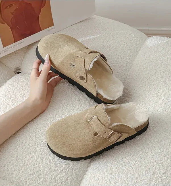 Sabot en cuir Suède Boston à fourrure fermé | Vanille Crème